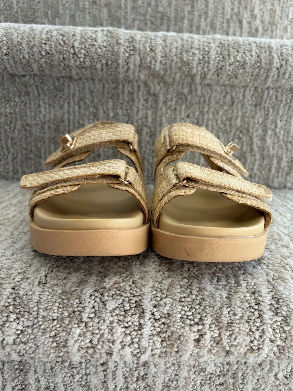 A New Day Girl’s Verity Platform gold Hardware Sandals. Size 2.